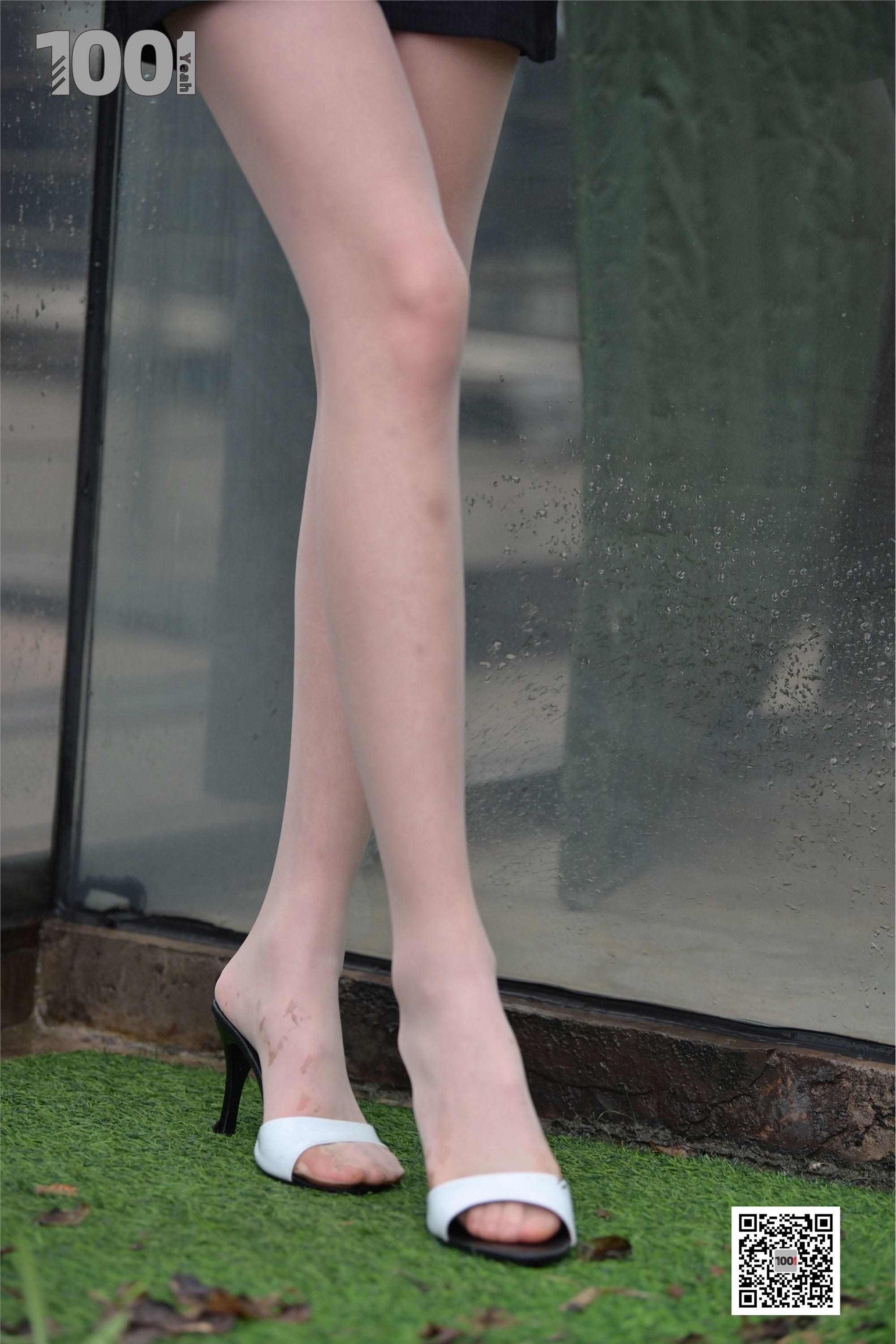 IESS异思趣向  一千零一夜《雨中漫步4》